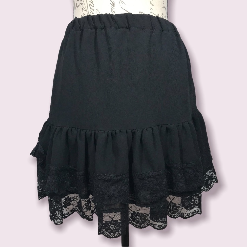 Colza, Lace Trim Skirt, Size Large - Picture 3 of 15